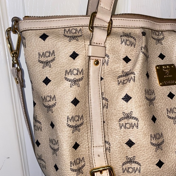 💯AUTHENTIC MCM BAG - Picture 3 of 10